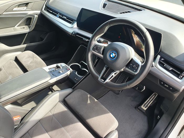 BMW iX1 2023