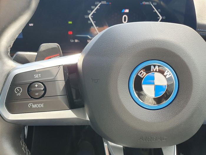 BMW iX1 2023