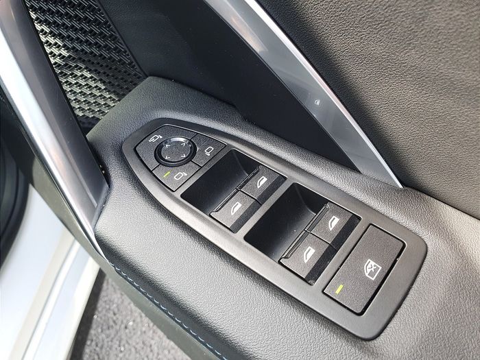 BMW iX1 2023