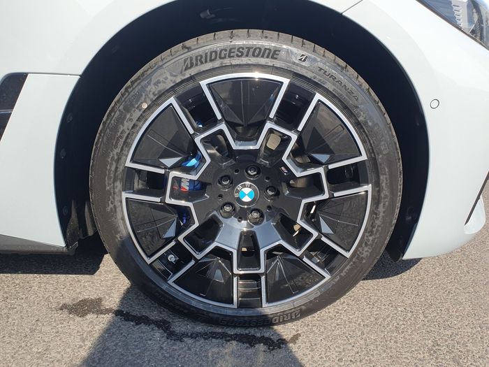 BMW i4 2026