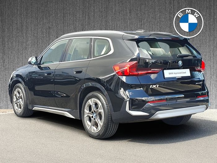 BMW iX1 2024