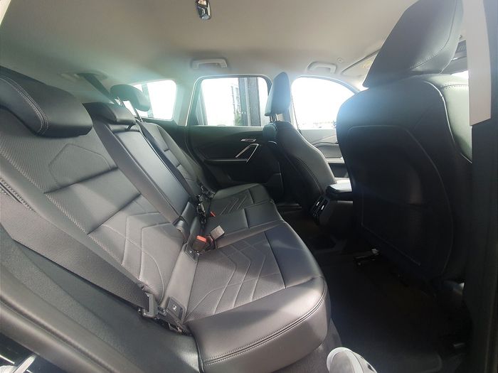 BMW iX1 2024