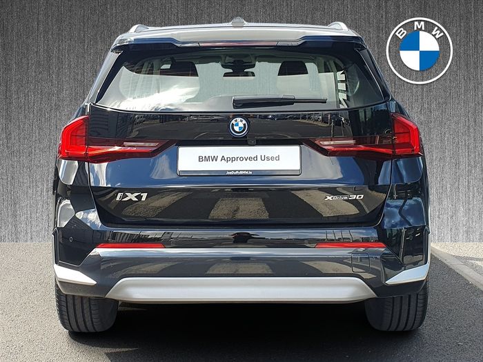 BMW iX1 2024