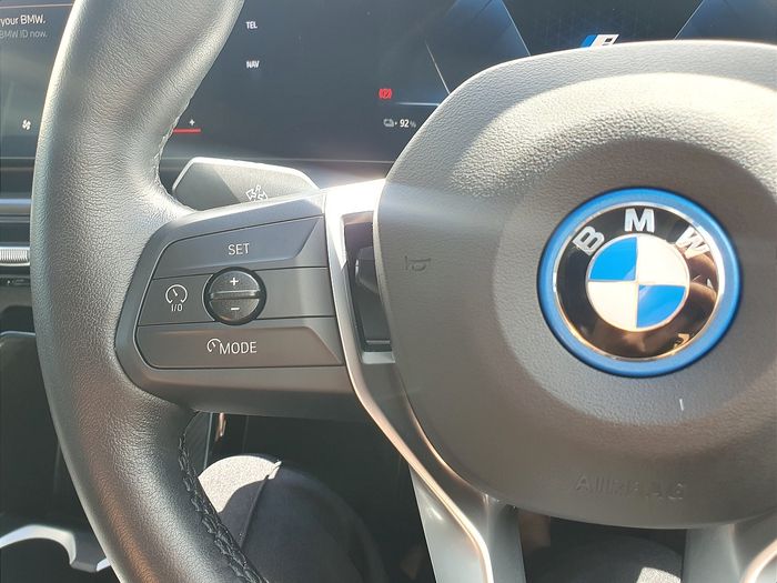 BMW iX1 2024