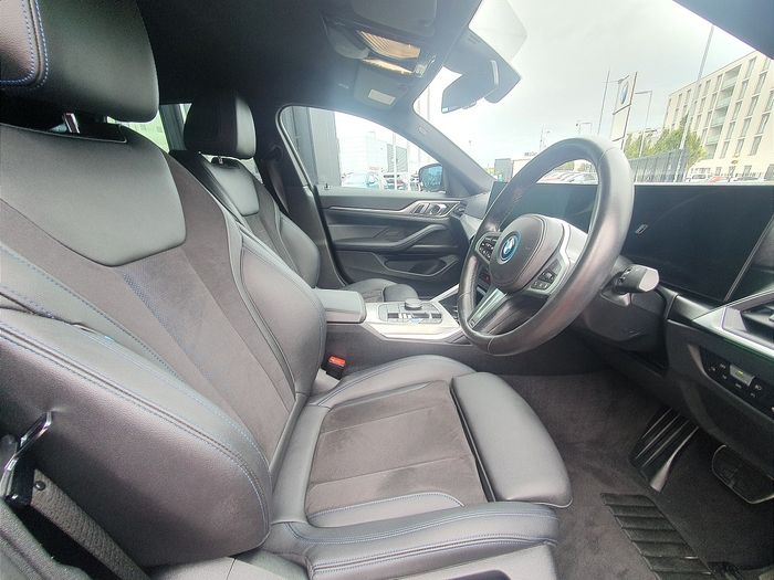 BMW i4 2024