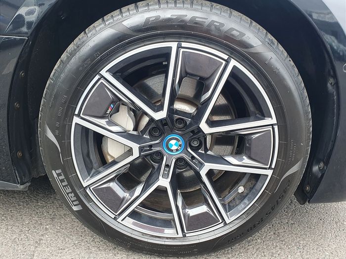BMW i4 2024