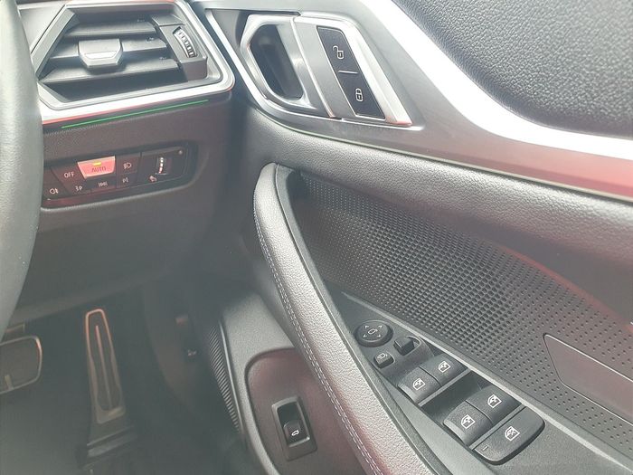 BMW i4 2024