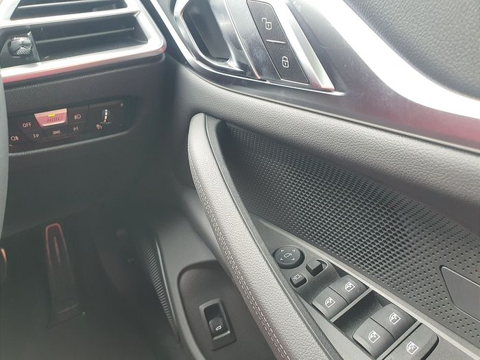 BMW i4 2026