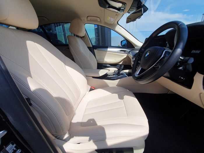 BMW 5 Series 2022