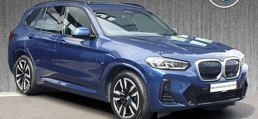 BMW iX3 2023