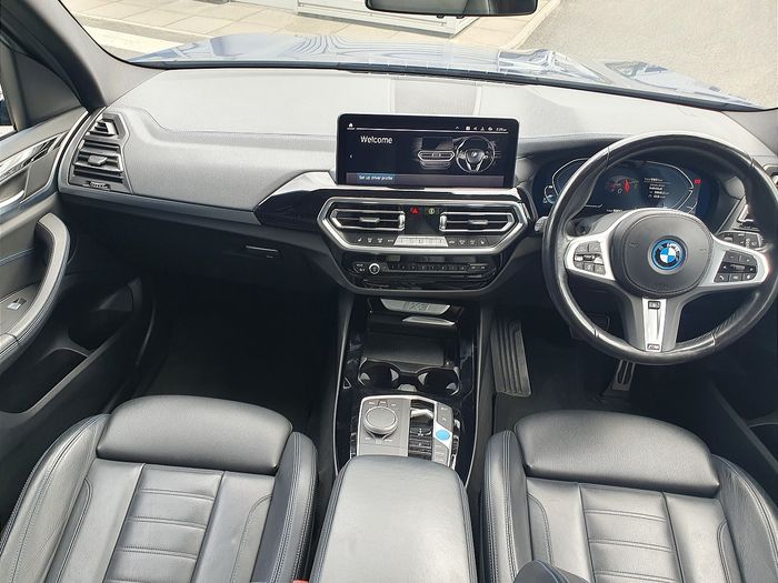 BMW iX3 2023