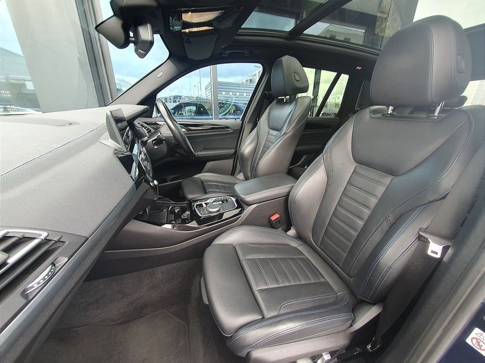 BMW iX3 2023