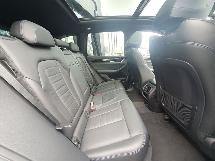 BMW iX3 2023
