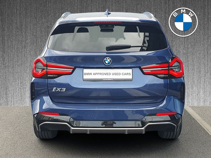 BMW iX3 2023