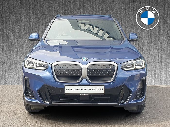 BMW iX3 2023