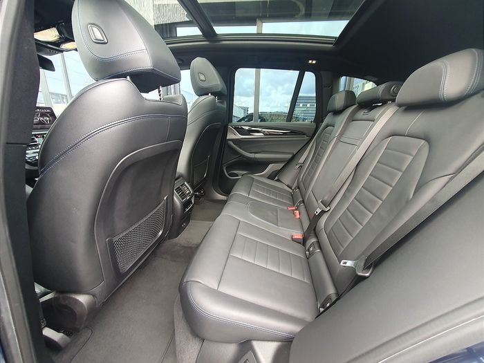 BMW iX3 2023
