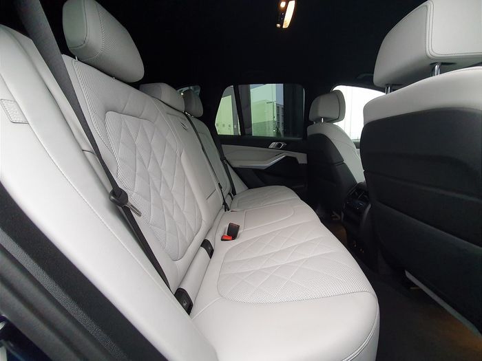BMW X5 2024
