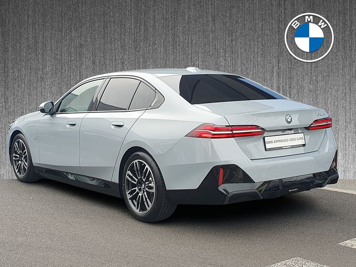 BMW 5 Series 2026