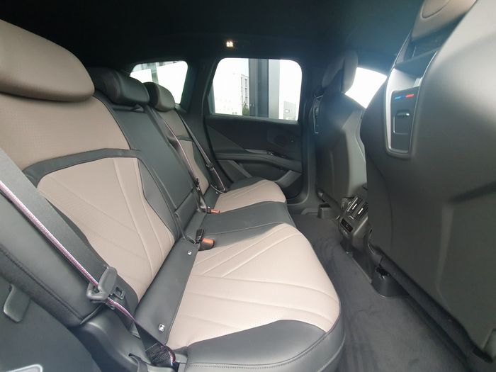 BMW iX3 2026
