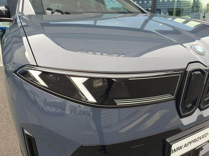BMW iX3 2026