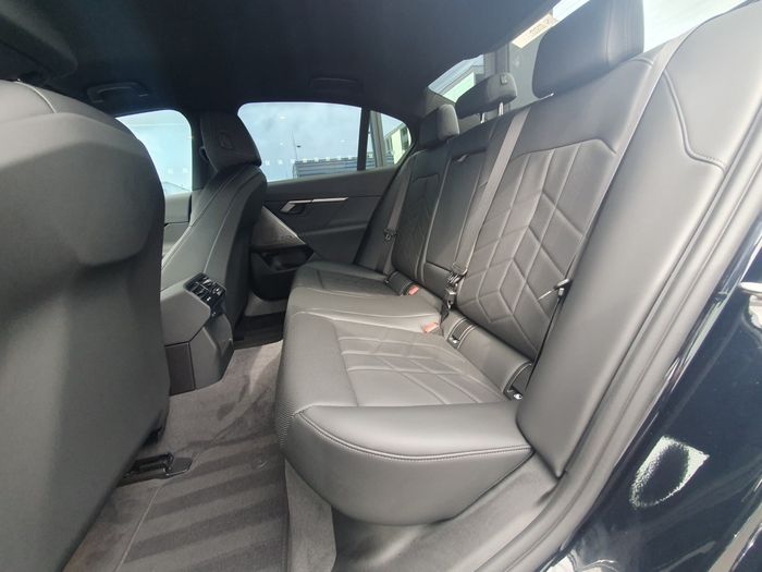 BMW 5 Series 2026