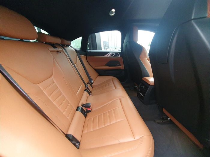 BMW i4 2023