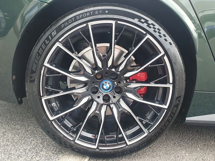 BMW i4 2023