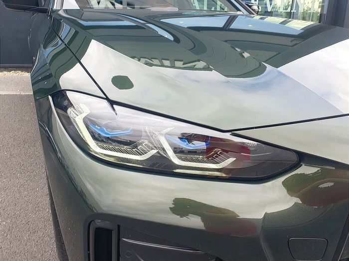 BMW i4 2023
