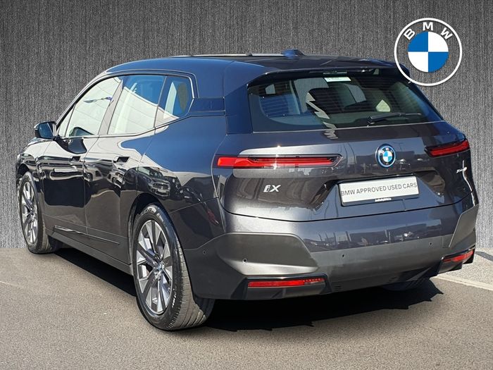BMW IX 2023