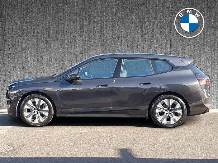 BMW IX 2023