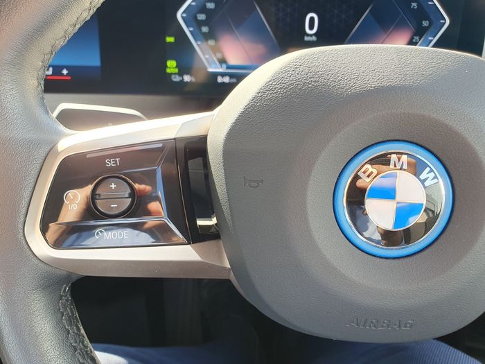 BMW IX 2023