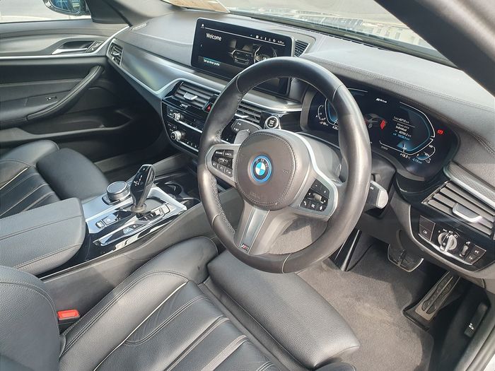 BMW 5 Series 2023