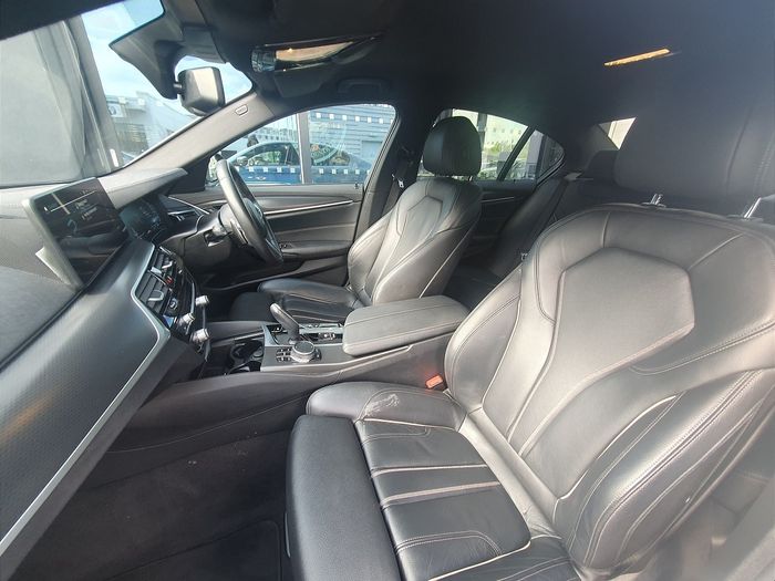 BMW 5 Series 2023