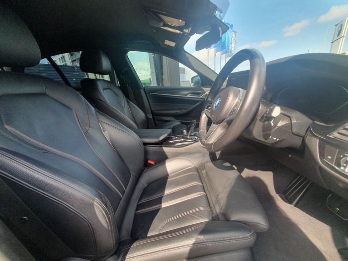 BMW 5 Series 2023