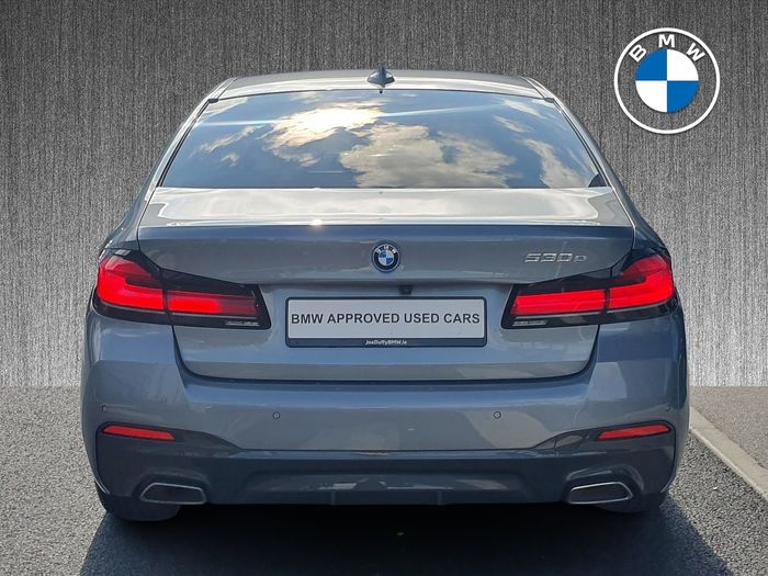 BMW 5 Series 2023