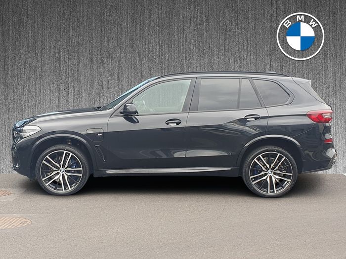 BMW X5 2021