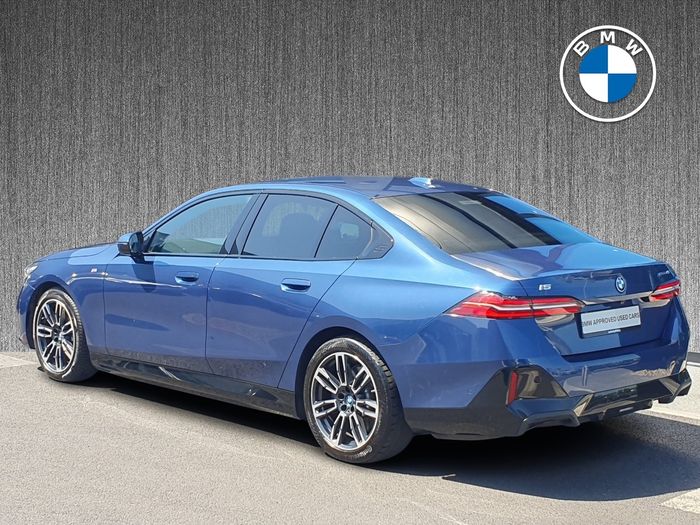 BMW i5 2024