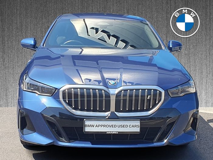 BMW i5 2024
