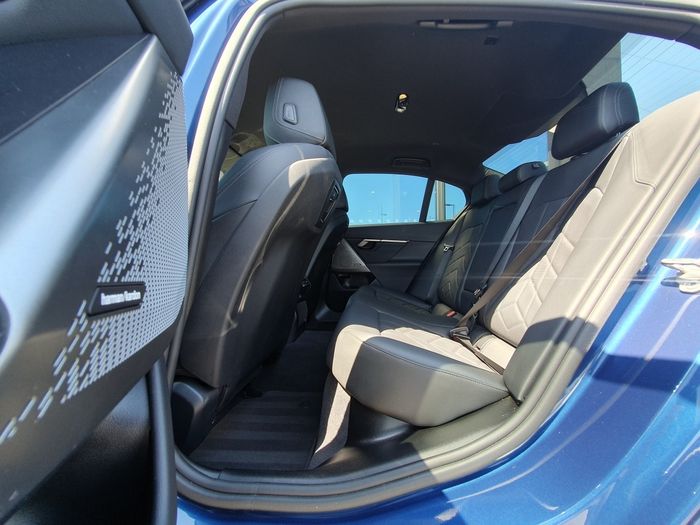 BMW i5 2024
