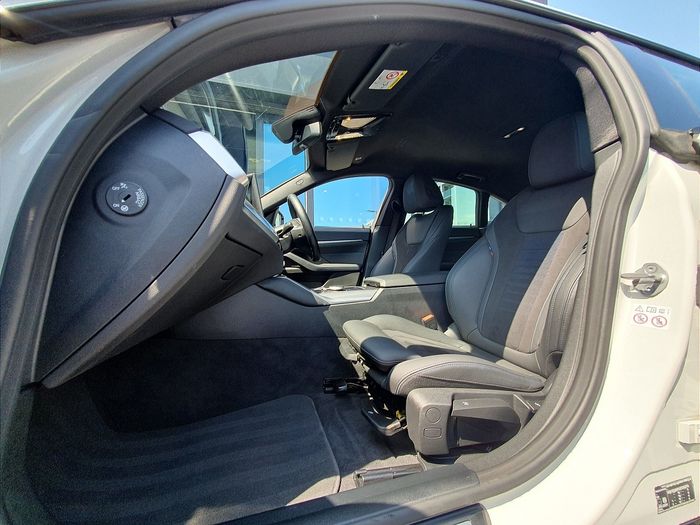 BMW i4 2024