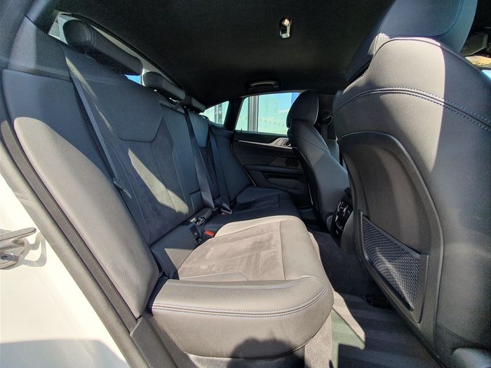 BMW i4 2024