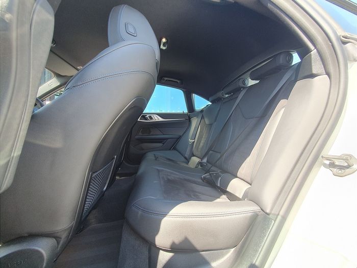 BMW i4 2024