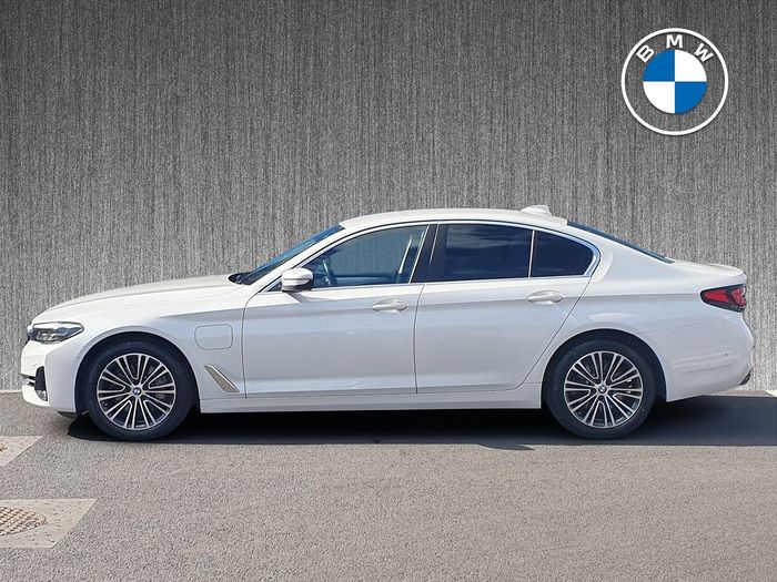 BMW 5 Series 2021
