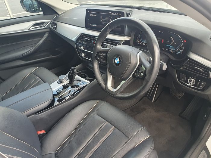 BMW 5 Series 2021