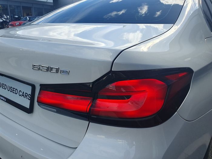 BMW 5 Series 2021