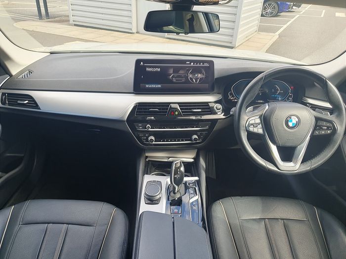 BMW 5 Series 2021