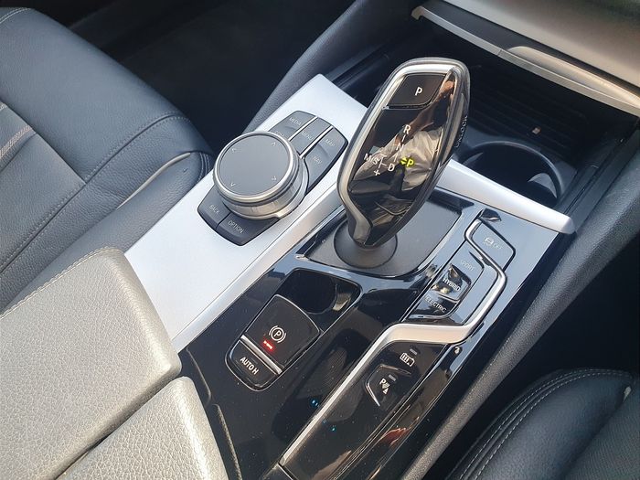 BMW 5 Series 2021