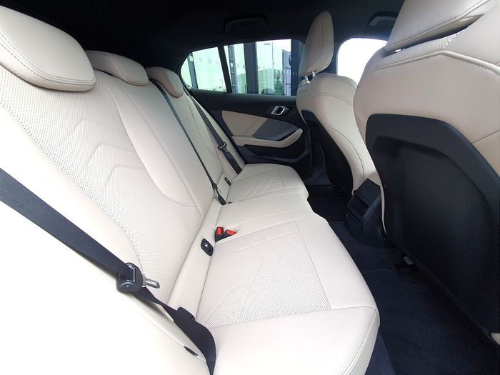 BMW 1 Series 2025