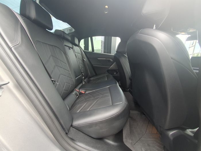 BMW 5 Series 2025