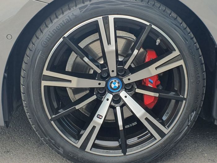 BMW 5 Series 2025